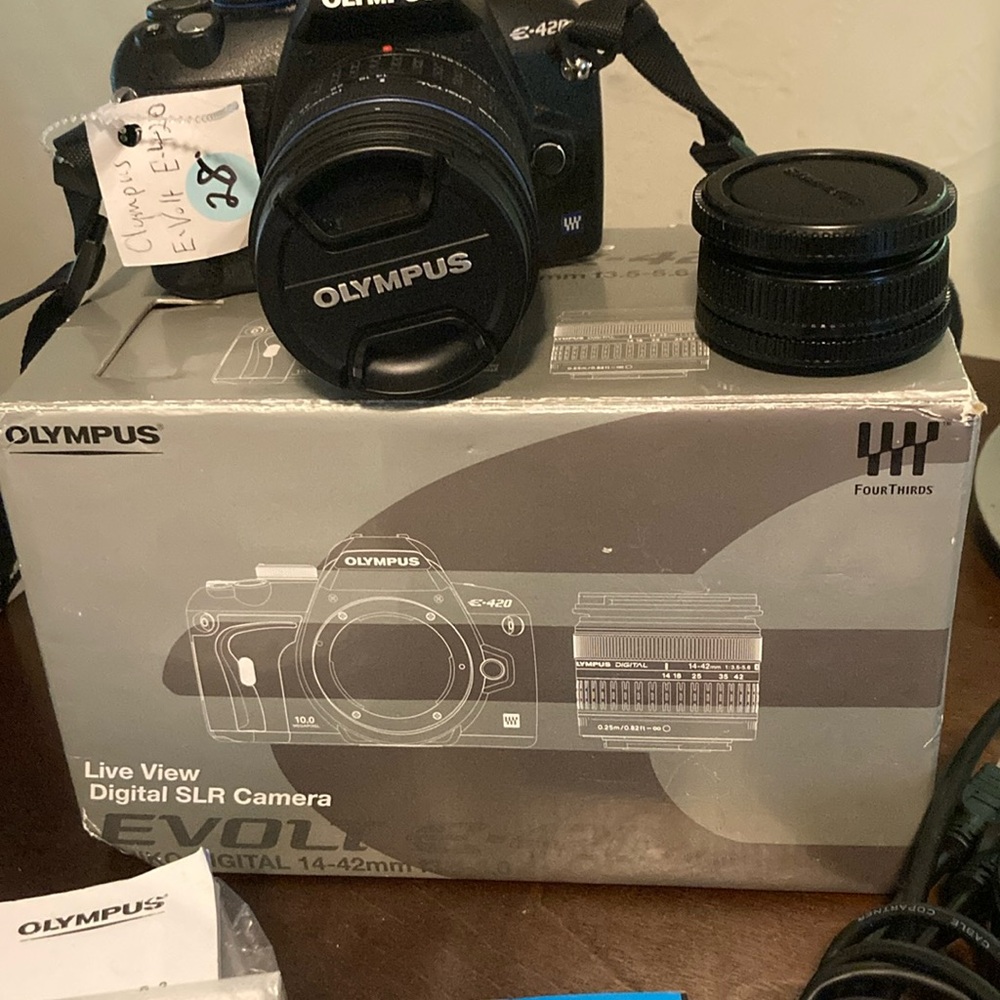 Olympus e420 beautiful camera